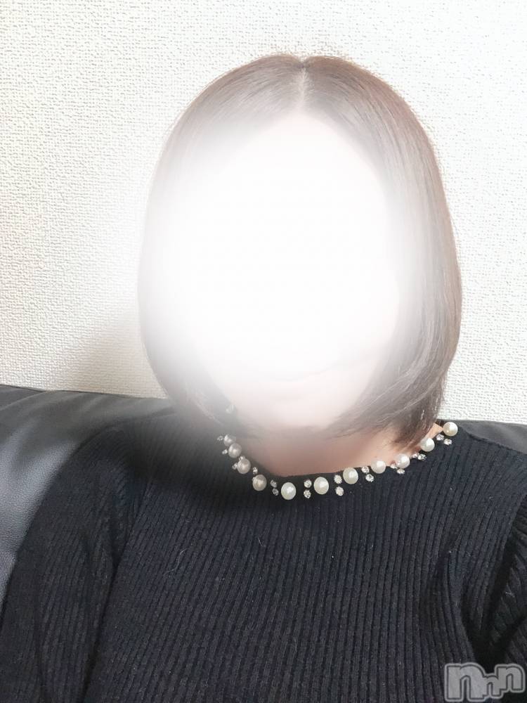 新潟デリヘルSecret Love(シークレットラブ) いおり☆S級美魔女(41)の11月1日写メブログ「出勤しました～」