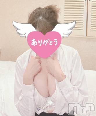 新潟デリヘル Office Amour(オフィスアムール) 体験あず/ヘルス課(18)の11月3日写メブログ「出勤してます💕」