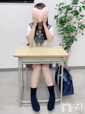 みく(21) 身長156cm、スリーサイズB82(B).W56.H83。三条デリヘル 新潟デリヘル倶楽部　三条店(ニイガタデリヘルクラブ　サンジョウテン)在籍。