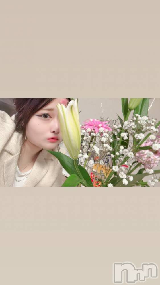 新潟デリヘル奥様特急 新潟店(オクサマトッキュウニイガタテン) るるな(23)の12月29日写メブログ「1/4🤍🐲ʜᴀᴘᴘʏ ɴᴇᴡ ʏᴇᴀʀ🐲🤍」