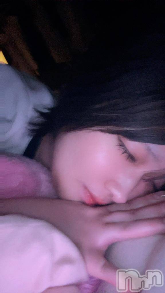 新潟デリヘル奥様特急 新潟店(オクサマトッキュウニイガタテン)るるな(23)の2025年12月1日写メブログ「師匠ダッシュ」