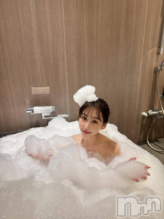 上越デリヘルRICHARD（リシャール）(リシャール) 蓮水かれん(28)の10月30日写メブログ「求めあお？」