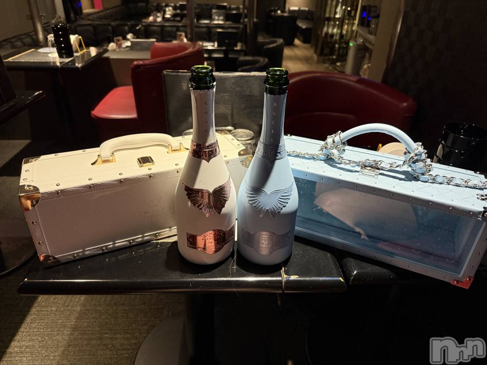 �����������Х��顦�����Armada(����ޡ���) �����12��31���̥�֥�����2025🐍��