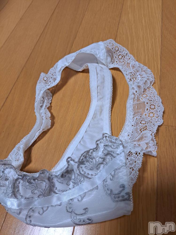 長岡デリヘル人妻楼　長岡店(ヒトヅマロウ　ナガオカテン) まどか(39)の11月19日写メブログ「今日の脱ぎたてパンツ。」