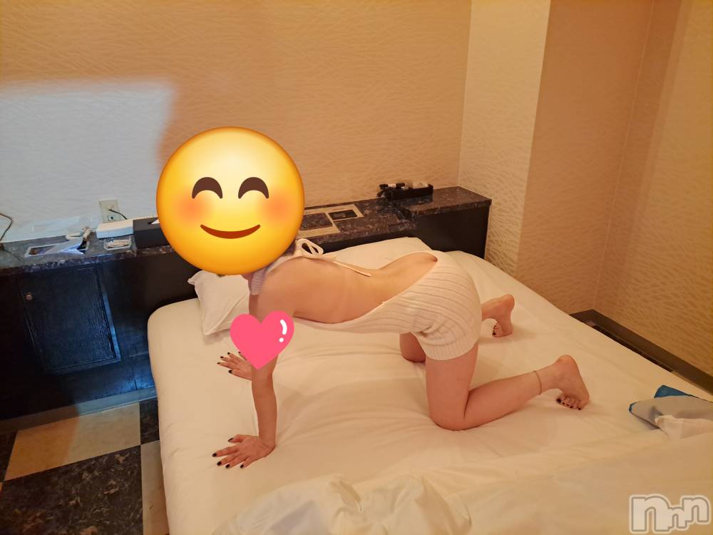 長岡デリヘル人妻楼　長岡店(ヒトヅマロウ　ナガオカテン) まどか(39)の12月28日写メブログ「新年の出勤🐴🎍⛩」