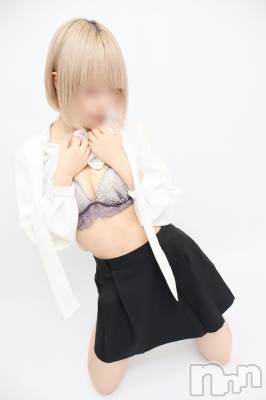 新人☆れい(25) 身長163cm、スリーサイズB78(C).W58.H80。新潟デリヘル 新潟出張メンズエステ Fancy -ファンシィ-(ニイガタシュッチョウメンズエステファンシィ)在籍。