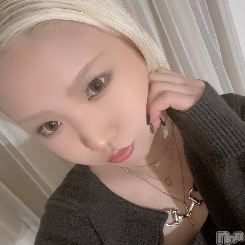 ����������ʥå��������륺�С�GirlsBar rena(�����륺�С����) LILY��12��24���̥�֥����֥��ꥹ�ޥ��ޡ����åȹԤäƤߤ�������🎄��