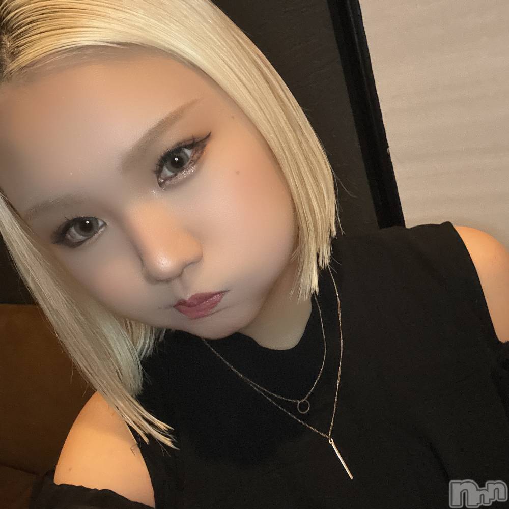 ����������ʥå��������륺�С�GirlsBar rena(�����륺�С����) LILY��4��24���̥�֥����֤��������ץ��ʤäƤ���������🍮��