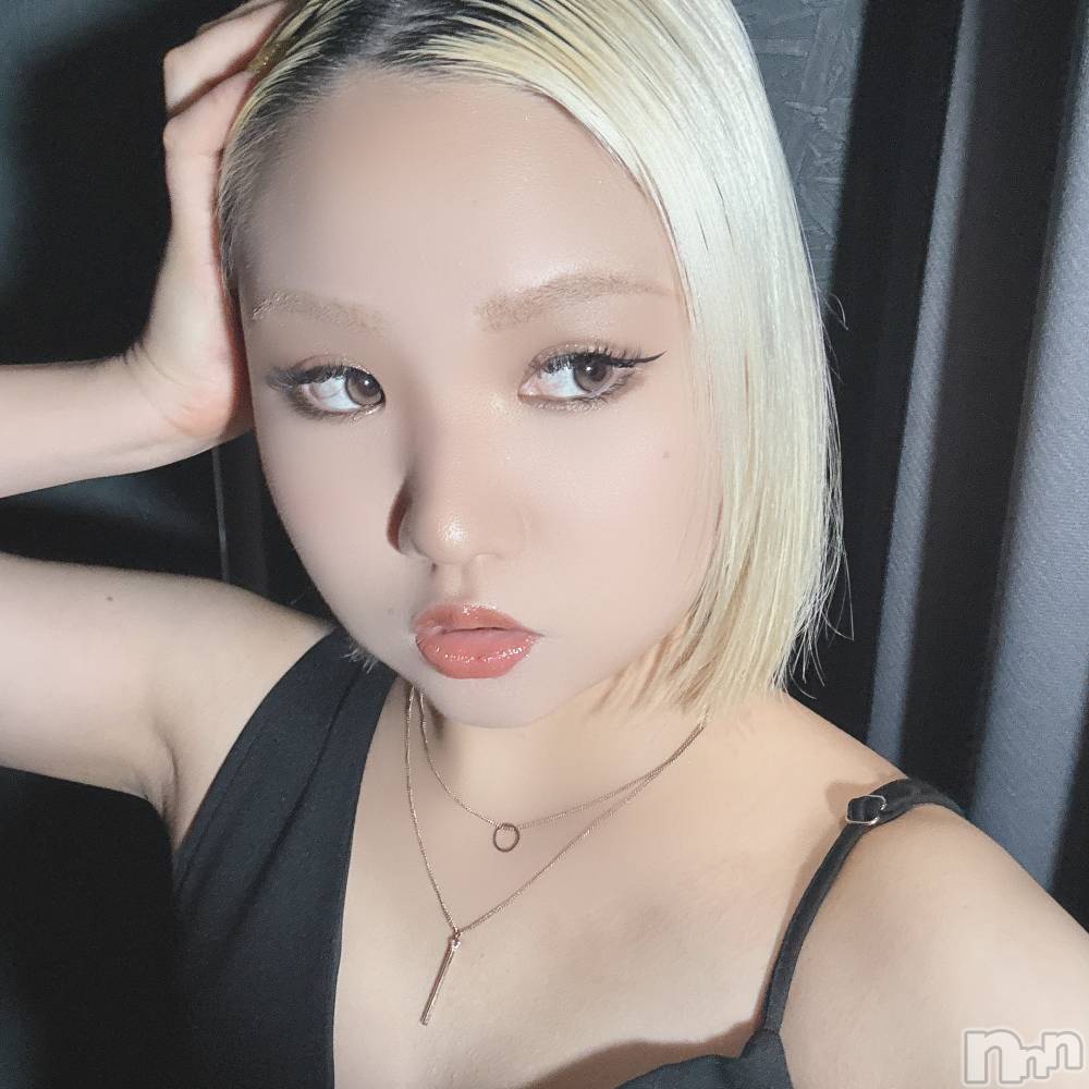 ����������ʥå��������륺�С�GirlsBar rena(�����륺�С����) LILY��5��12���̥�֥����֤����ֽ뤯�ʤäƤ����͡�☀️��