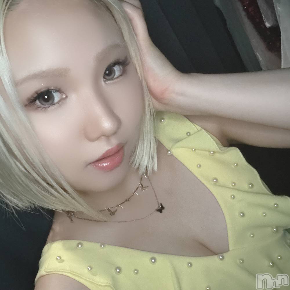 ����������ʥå��������륺�С�GirlsBar rena(�����륺�С����) LILY��6��19���̥�֥����֥ҥȥ���ԤäƤ�����🎤✨��