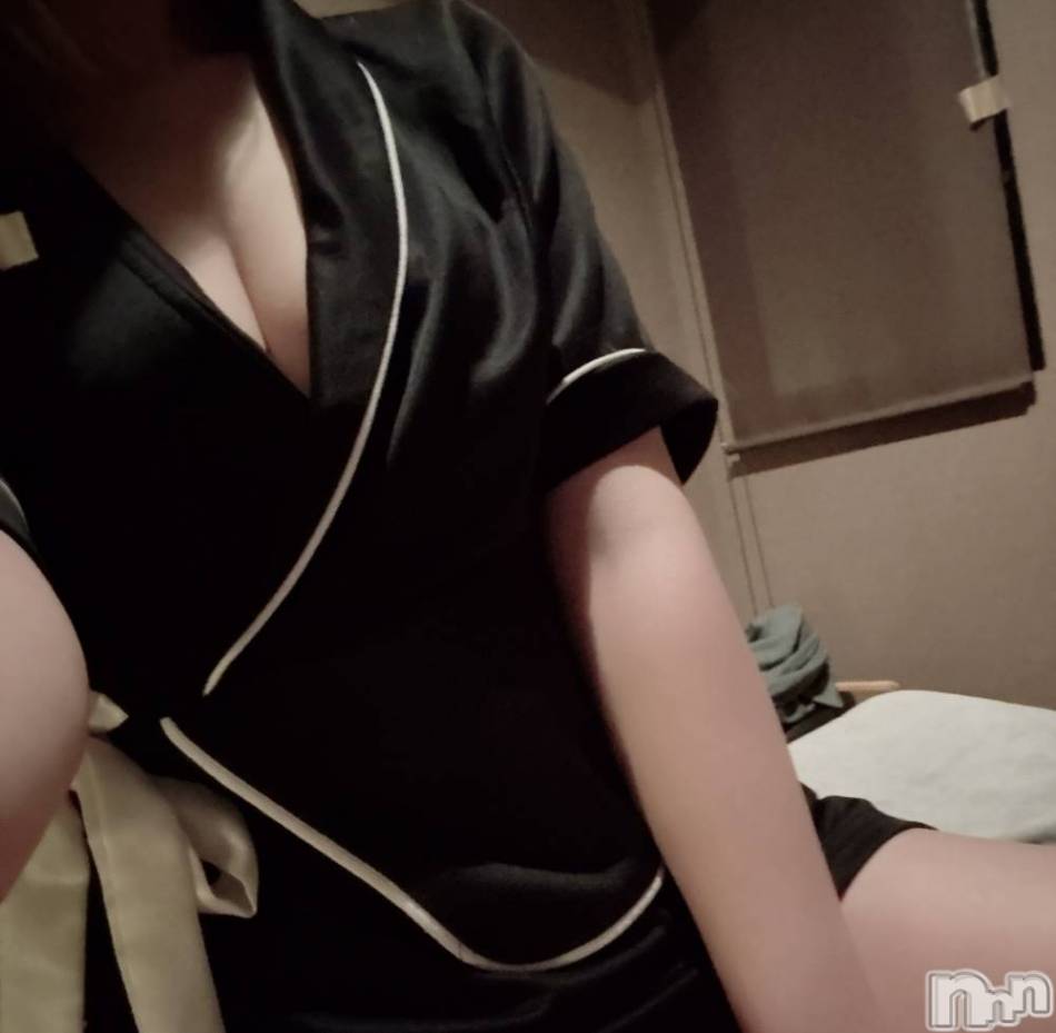 新潟メンズエステ(ルメア)の2026年4月2日お店速報「4月2日(木)のセラピストはこちら♡」