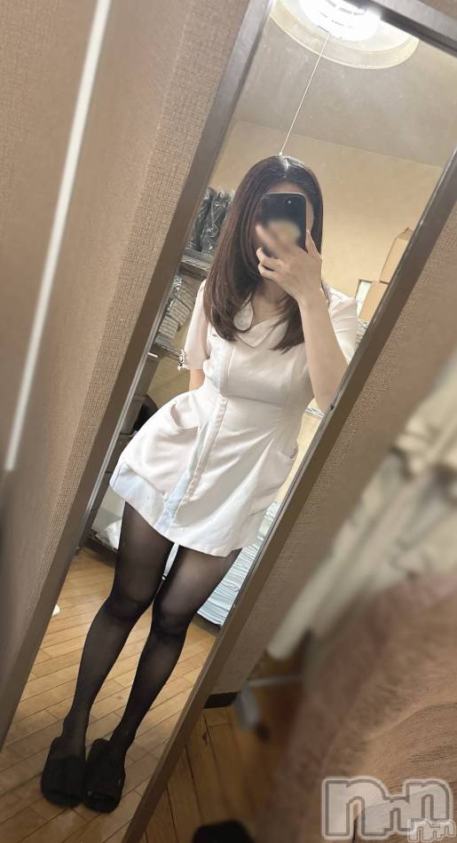 新潟メンズエステ(ルメア)の2026年4月3日お店速報「4月3日(金)のセラピストはこちら♡」