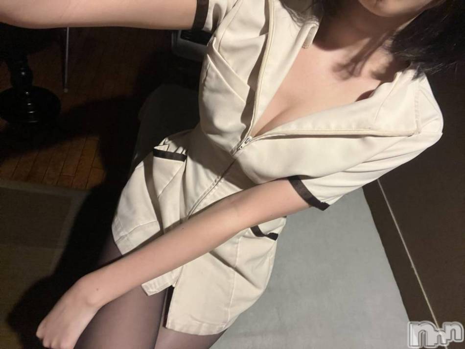 新潟メンズエステ(ルメア)の2026年4月25日お店速報「4月25日(土)のセラピストはこちら♡」