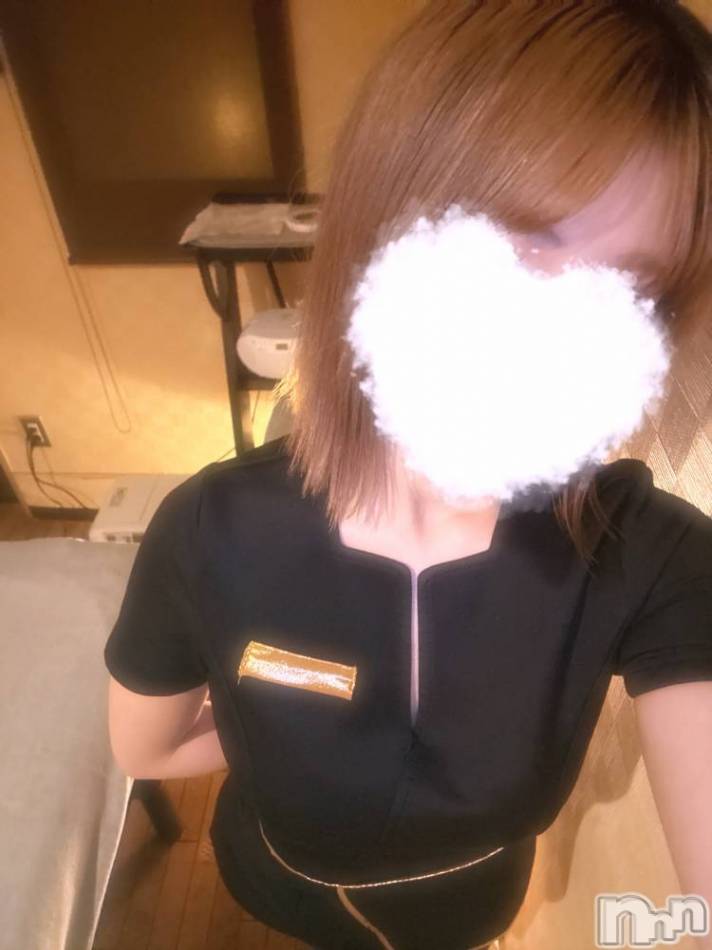 新潟メンズエステ(ルメア)の2026年1月8日お店速報「1月8日(木)のセラピストはこちら♡」