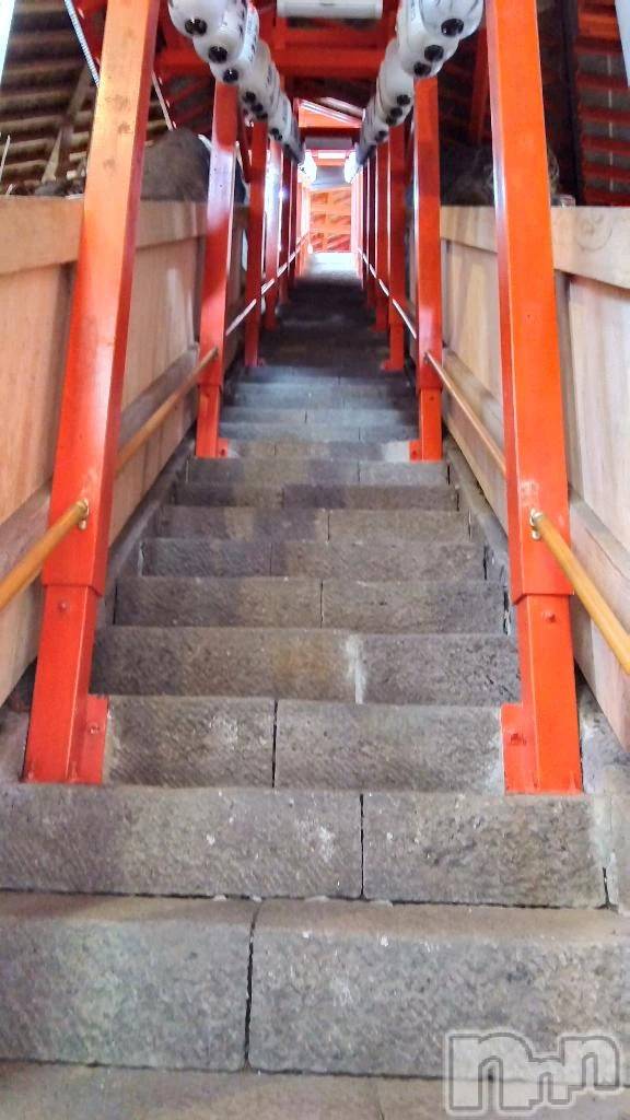 新潟デリヘル熟女の風俗 最終章(ジュクジョノフウゾクサイシュウショウ)せんり(55)の2025年11月29日写メブログ「17時から出勤します～(•ө•)♡」