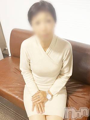 せんり(55) 身長165cm、スリーサイズB82(B).W58.H83。新潟デリヘル 熟女の風俗 最終章(ジュクジョノフウゾクサイシュウショウ)在籍。