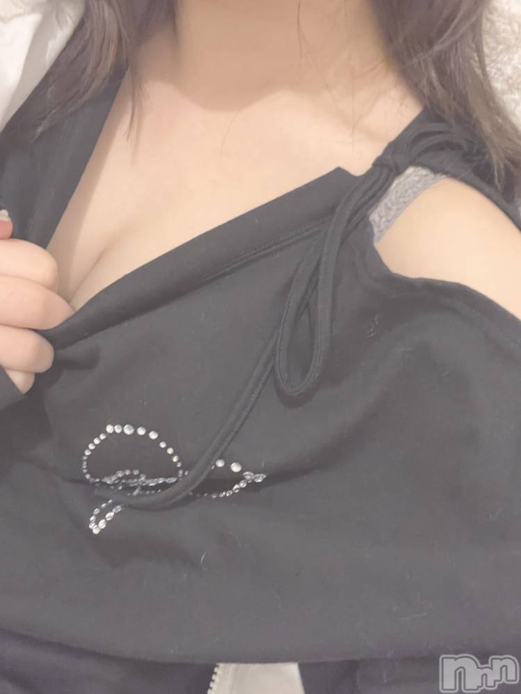 新潟デリヘルCrest(クレスト) 新人☆みか(22)の12月16日写メブログ「いるよー！🤍」