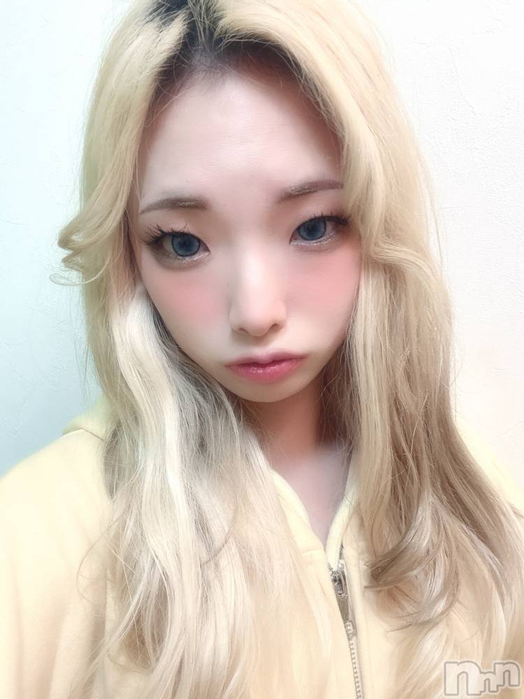 ����������ʥå��������륺�С�Girls Bar Philia(�����륺�С��ե��ꥢ) �ޤ���4��4���̥�֥����֤��Ҥ����֤�ե��ꥢ�ж�❤︎��