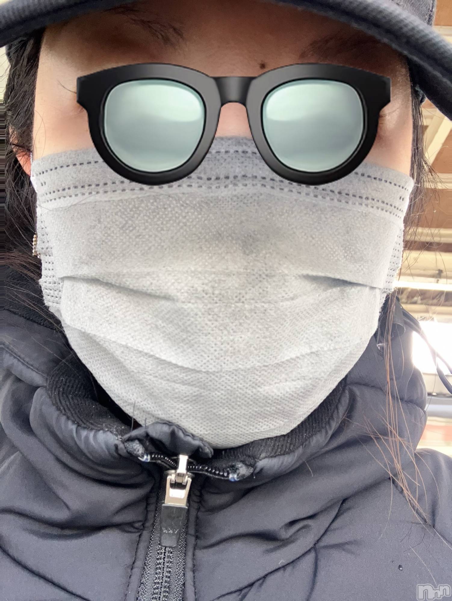 上越デリヘルらぶ妻　～新潟の人妻が集う店～(ラブツマ)【新人】櫻井ももこ☆色気溢れる(42)の2026年1月9日写メブログ「不審者みたい😚」