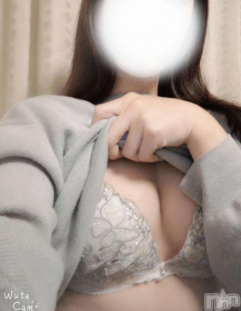 新潟デリヘル新潟デリヘル委員会 HOPE -ホープ-(ニイガタデリヘルイインカイホープ) 神フェラ☆ちなつ(19)の11月26日写メブログ「🧣熱を感じる瞬間♡﻿」