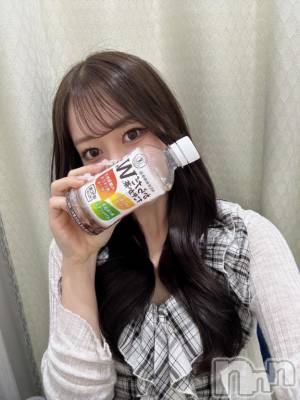 上越デリヘル RICHARD（リシャール）(リシャール) 一姫ちなつ(25)の11月25日写メブログ「筋張りおち◯ぽ…タイプすぎて見つめちゃうの♡」