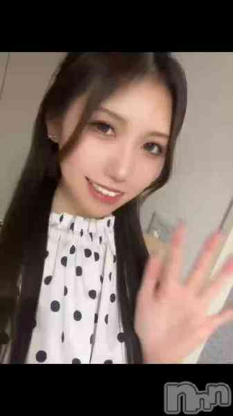 波月ゆあの動画 ギャップある子は好きですか？🤍