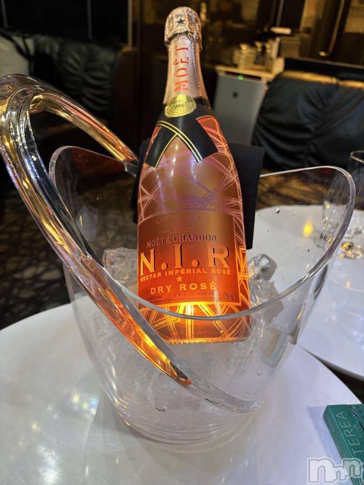 �����������Х��顦����ֽϽ�����Х��� Lips(���奯���祭��Х����åץ�) ��ʤ�2��6���̥�֥����ֽж���💕��