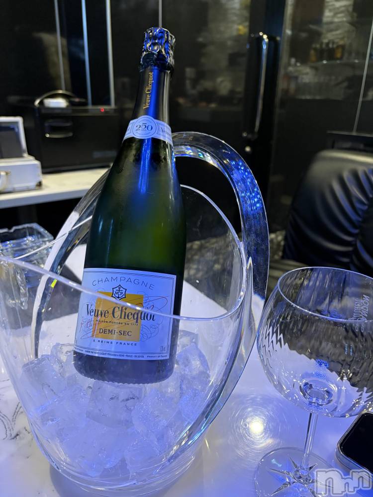 �����������Х��顦����ֽϽ�����Х��� Lips(���奯���祭��Х����åץ�) ��ʤ�3��6���̥�֥����ֽж���💕��