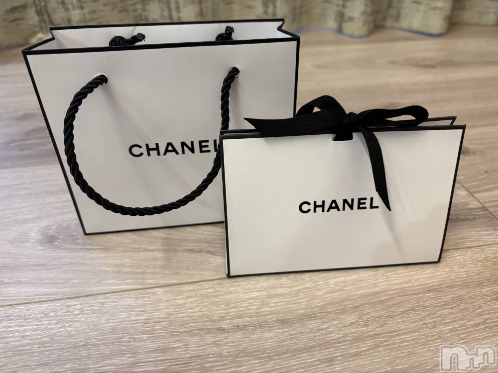 �����������Х��顦����ֽϽ�����Х��� Lips(���奯���祭��Х����åץ�) ��ʤ�3��22���̥�֥����ֽж���💕��