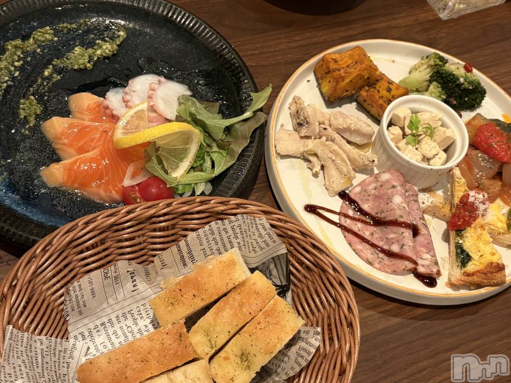 �����������Х��顦����ֽϽ�����Х��� Lips(���奯���祭��Х����åץ�) ��ʤ�4��26���̥�֥����ֽж���💕��