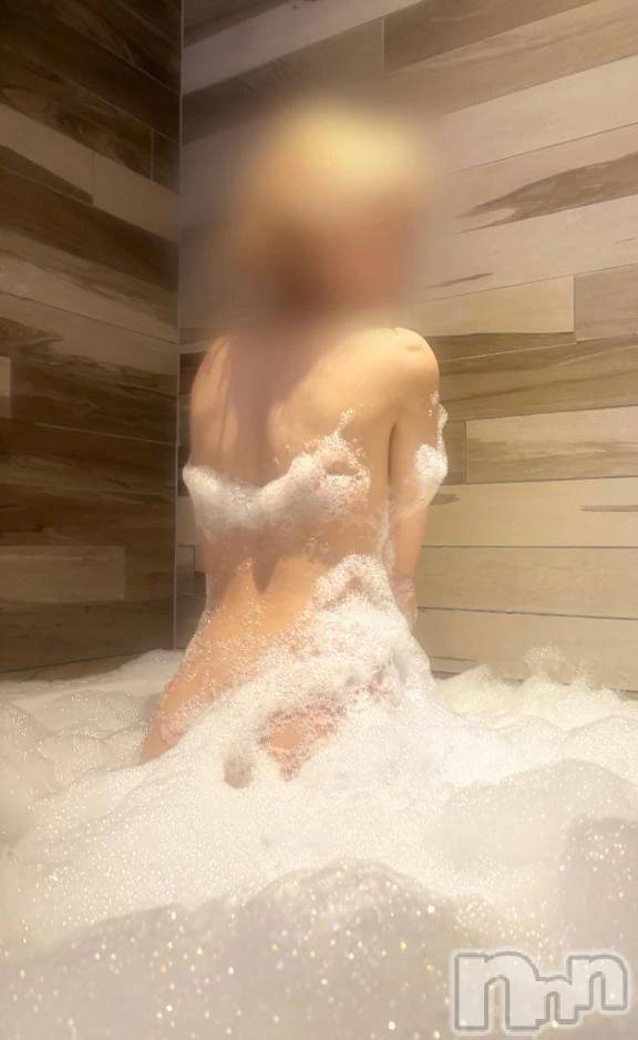 新潟デリヘルLas Vegas(ラスベガス) すず(18)の1月13日写メブログ「ビンビン🍌ちょーだいっ」