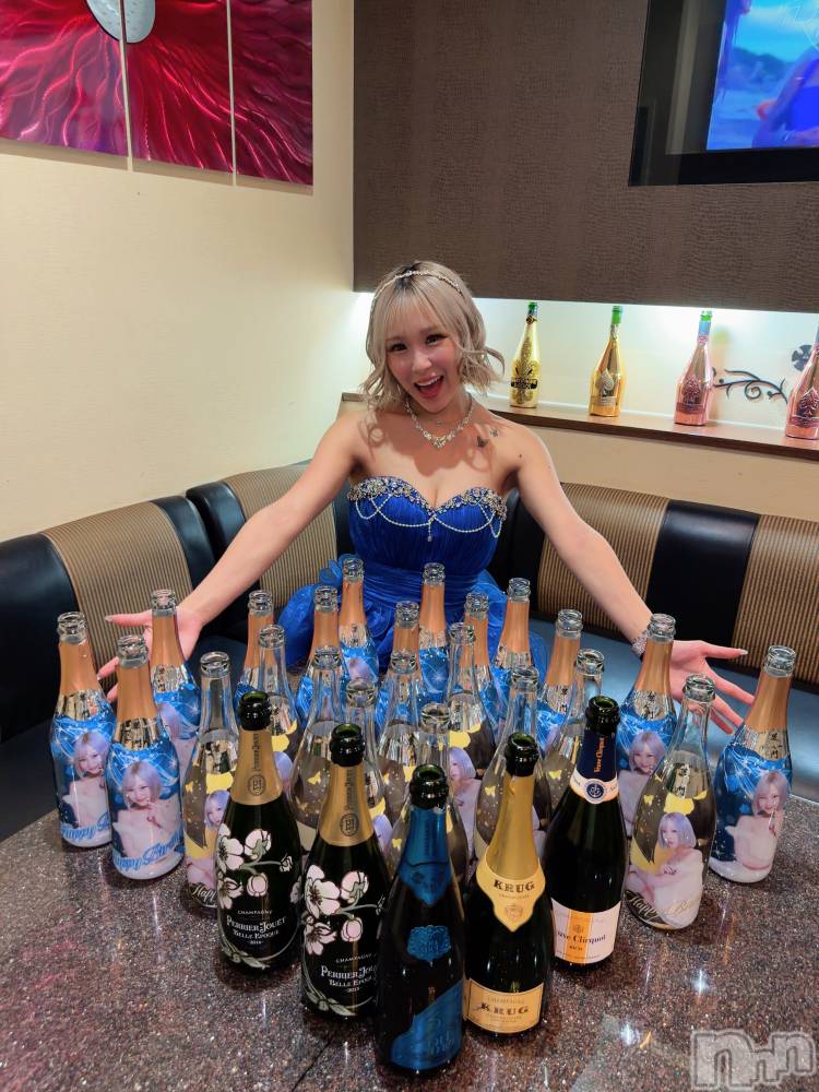 ��Į����Х��顦�����salon do����(������ɥ����) ����1��8���̥�֥����֤��꤬�Ȥ��������ޤ���🦋🩵��