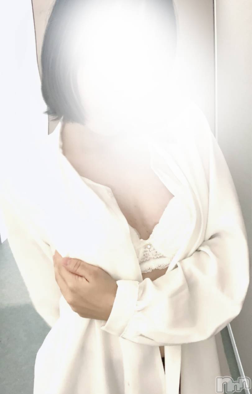 新潟デリヘル新潟デリヘル委員会 HOPE -ホープ-(ニイガタデリヘルイインカイホープ)オプション全部OK！新人☆ひまり(18)の2025年11月15日写メブログ「ふわふわしてる」