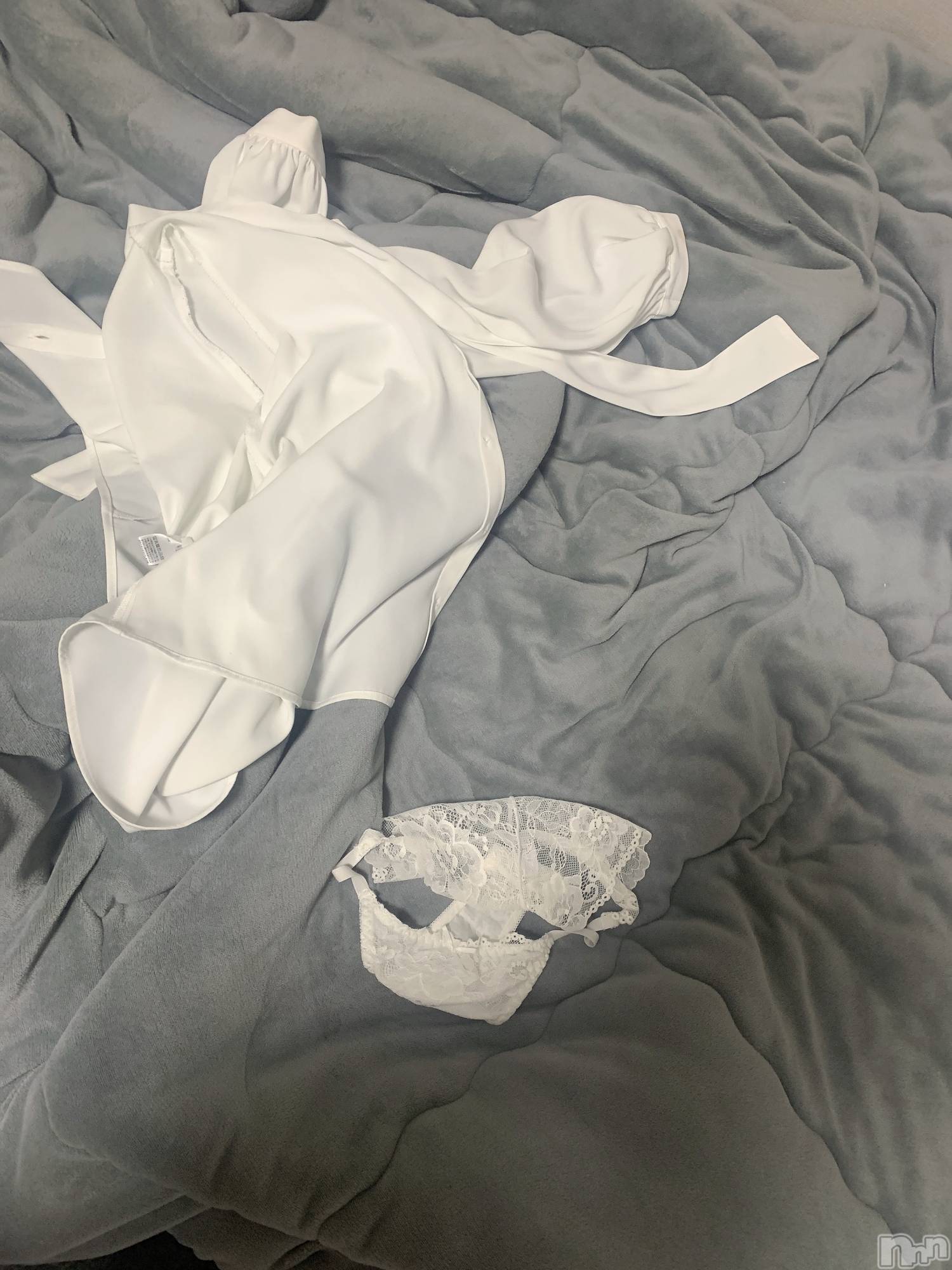 新潟デリヘル新潟デリヘル委員会 HOPE -ホープ-(ニイガタデリヘルイインカイホープ)オプション全部OK！新人☆ひまり(18)の2025年11月19日写メブログ「脱がせてほしいな♡」