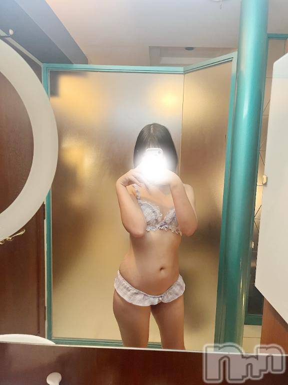 上越デリヘルBLUE BIRD上越店(ブルーバード上越店) れな(22)の11月15日写メブログ「💛れなの取り扱い説明書💛」