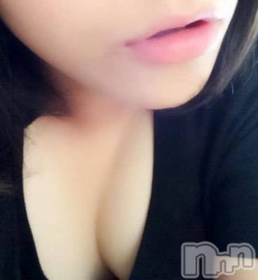 みさき・明日体験入店(42) 身長160cm、スリーサイズB87(C).W58.H88。新潟デリヘル 人妻不倫処　桃屋　新潟店(ヒトヅマフリンドコロモモヤ)在籍。