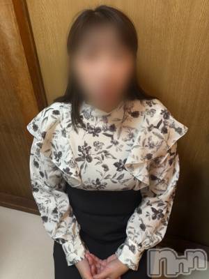 もえ(36) 身長162cm、スリーサイズB98(G以上).W79.H97。新潟デリヘル 新潟市鳥屋野潟ちゃんこ(ニイガタシトヤノガタチャンコ)在籍。