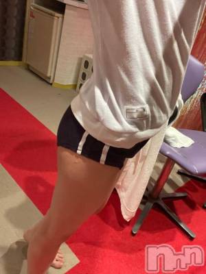 長岡デリヘル 純・無垢(ジュンムク) いちみる(18)の1月8日写メブログ「14時から居ます🙋‍♀️」