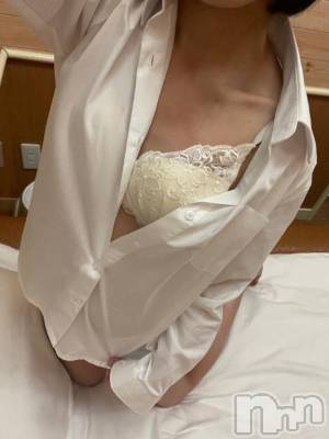 長岡デリヘル 純・無垢(ジュンムク) いちみる(18)の4月4日写メブログ「14時～22時まで居ます👋」