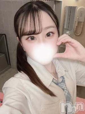 なほ(21) 身長145cm、スリーサイズB0(C).W.H。 全力！！乙女坂46在籍。