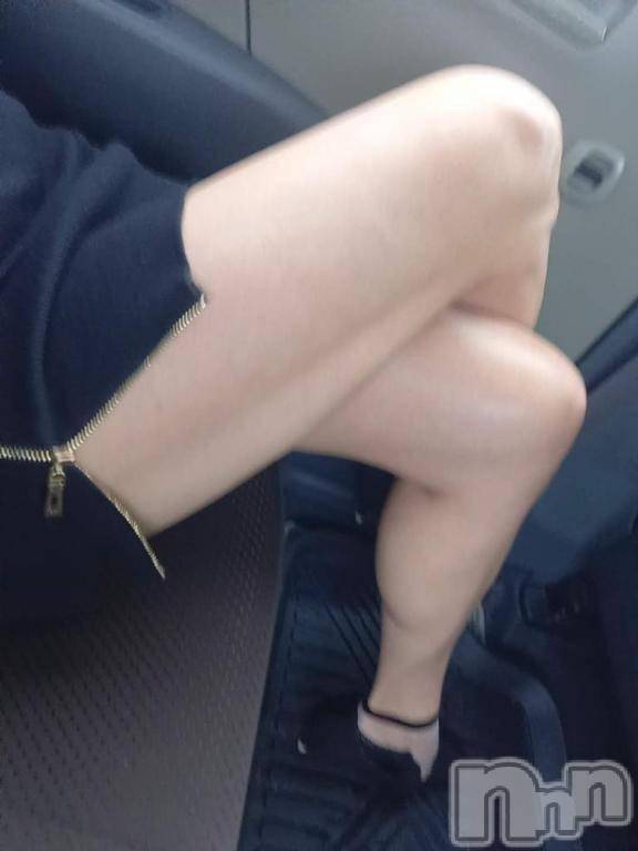 新潟デリヘルSecret Love(シークレットラブ)すみれ☆エロ美人奥様♪(39)の2026年3月8日写メブログ「生足」