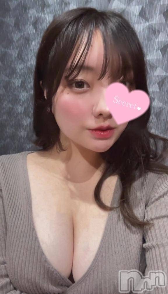 新潟デリヘル新潟人妻　2nd Wife(セカンドワイフ)体験。めいか奥様(23)の2025年11月23日写メブログ「出勤🍀」