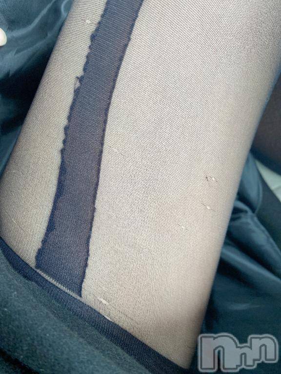 新潟デリヘルMelt(メルト) 【新人】なほ(24)の1月13日写メブログ「本日出勤です📢」