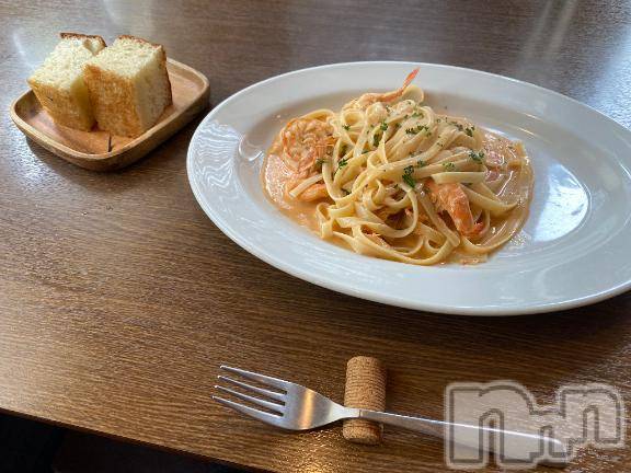 新潟デリヘルMelt(メルト)【新人】なほ(24)の2026年2月25日写メブログ「本日出勤致します-`📢⋆」