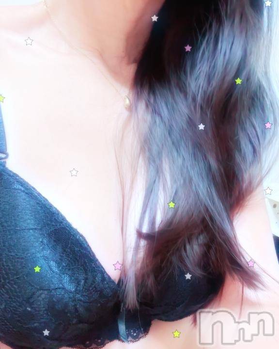 新潟デリヘル人妻不倫処　桃屋　新潟店(ヒトヅマフリンドコロモモヤ)ふみか・新人奥様(43)の2025年11月28日写メブログ「こんにちは😊」