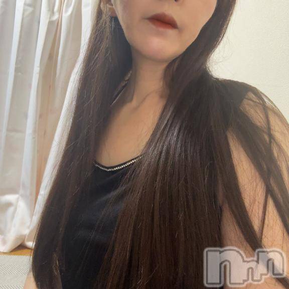 新潟デリヘル人妻不倫処　桃屋　新潟店(ヒトヅマフリンドコロモモヤ)ふみか・新人奥様(43)の2026年6月25日写メブログ「出勤です♡」