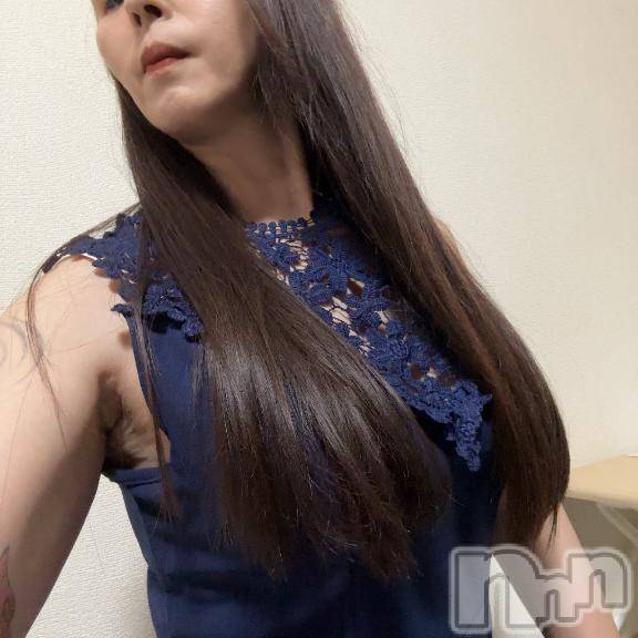 新潟デリヘル人妻不倫処　桃屋　新潟店(ヒトヅマフリンドコロモモヤ)ふみか・新人奥様(43)の2026年6月27日写メブログ「出勤です♡」