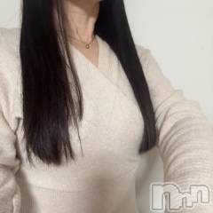 新潟デリヘル人妻不倫処　桃屋　新潟店(ヒトヅマフリンドコロモモヤ) ふみか・新人奥様(43)の1月7日写メブログ「本日お待ちしております♡」