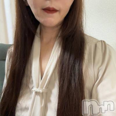 新潟デリヘル 人妻不倫処　桃屋　新潟店(ヒトヅマフリンドコロモモヤ) ふみか・やみつき体験(43)の10月18日写メブログ「お知らせ⋆͛📢⋆」