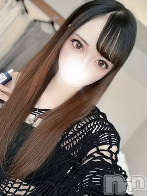 ロウ(22) 身長153cm、スリーサイズB85(C).W55.H83。上越デリヘル BLUE BIRD上越店(ブルーバード上越店)在籍。